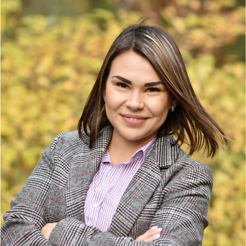 Portrait Maître Léonie Silva