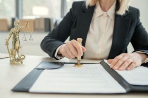 Pourquoi choisir un avocat spécialisé en cession et transmission d’entreprise ?